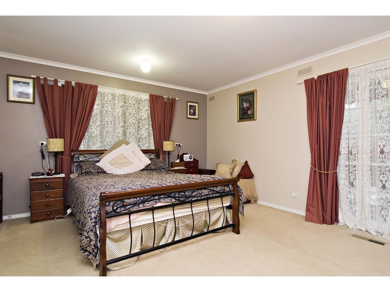 186 Dorset Road, Croydon VIC 3136
