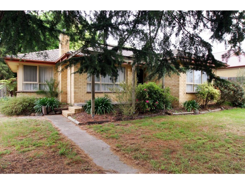 34 Colchester Road, Kilsyth VIC 3137