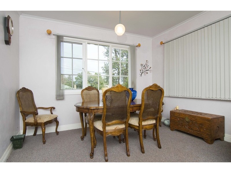 6 Niel Street, Croydon VIC 3136