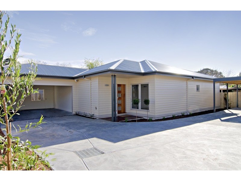 2/27 Tamworth Road, Kilsyth VIC 3137