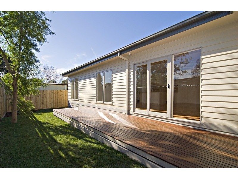 2/27 Tamworth Road, Kilsyth VIC 3137