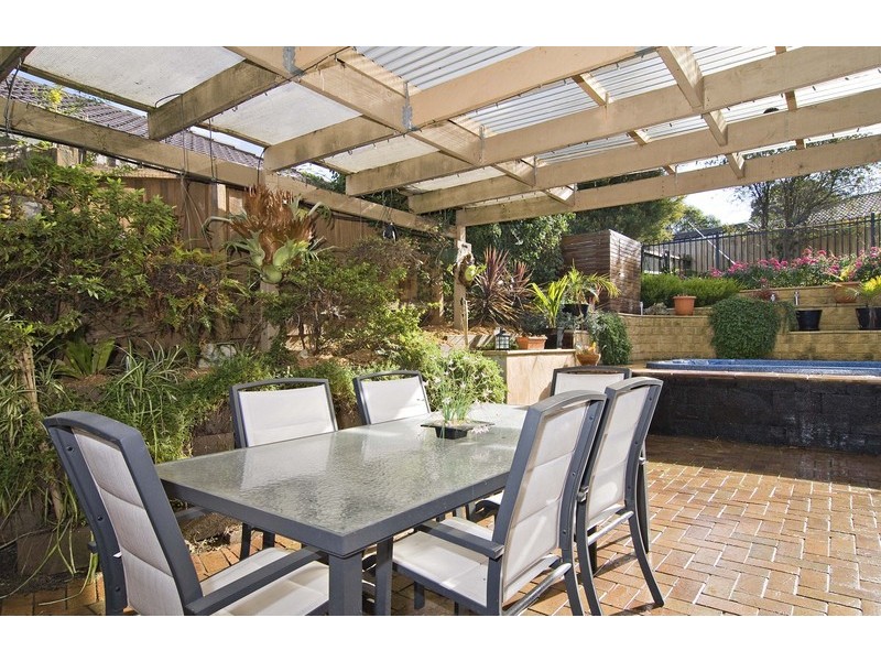 21 Autumn Grove, Mooroolbark VIC 3138