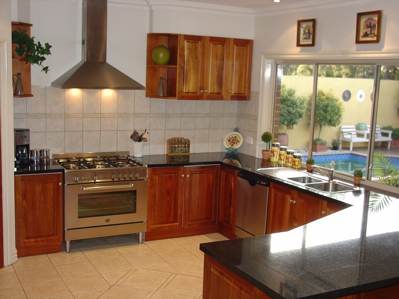 13 County Terrace, Croydon Hills VIC 3136