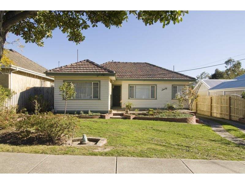 20 Larch Street, Blackburn VIC 3130