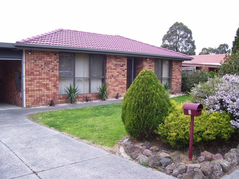 4 Eddington Place, Endeavour Hills VIC 3802