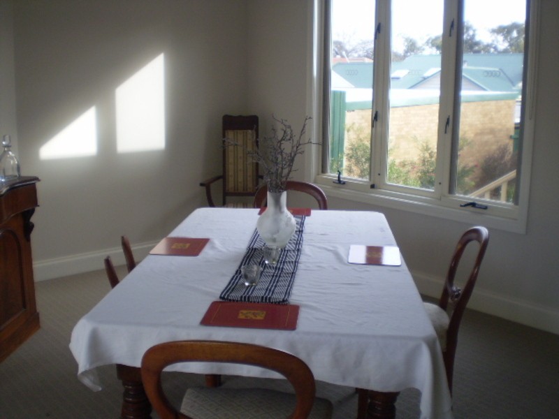 142b Mt Dandenong Road, Croydon VIC 3136