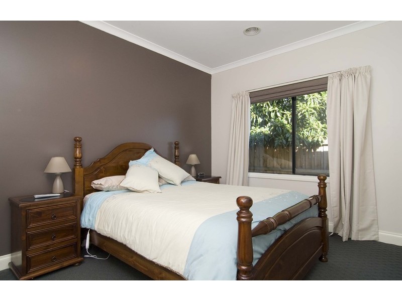 1 Farnham Road, Healesville VIC 3777