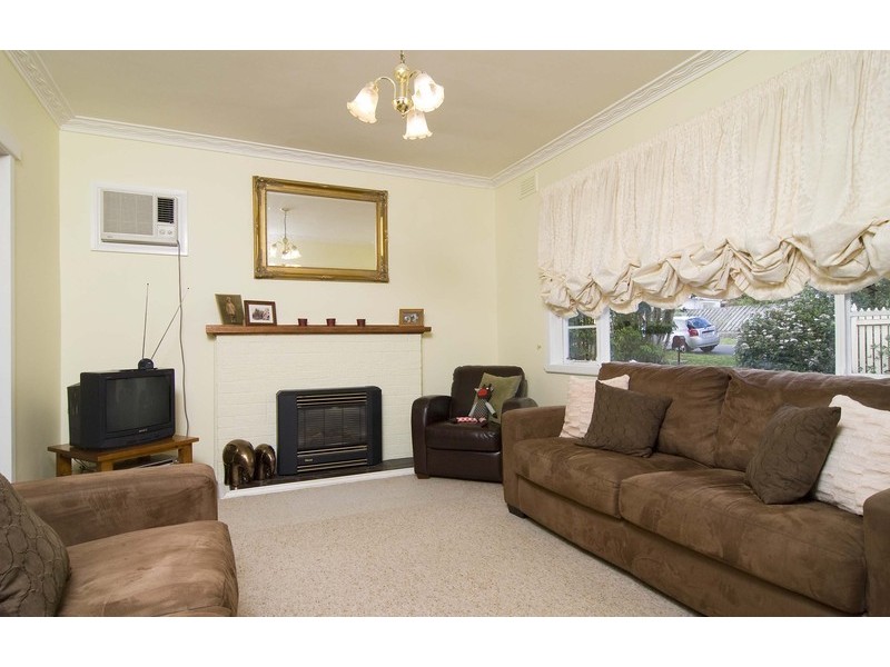 1/25 Richards Avenue, Croydon VIC 3136