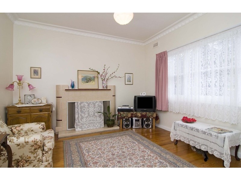 65 Kent Avenue, Croydon VIC 3136