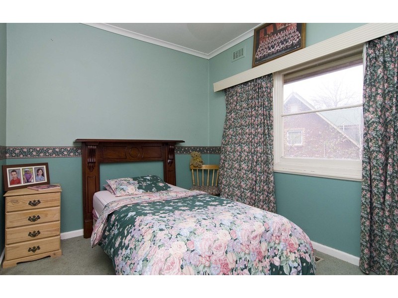 65 Kent Avenue, Croydon VIC 3136