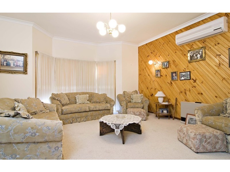 7 Greenbank Drive, Mooroolbark VIC 3138