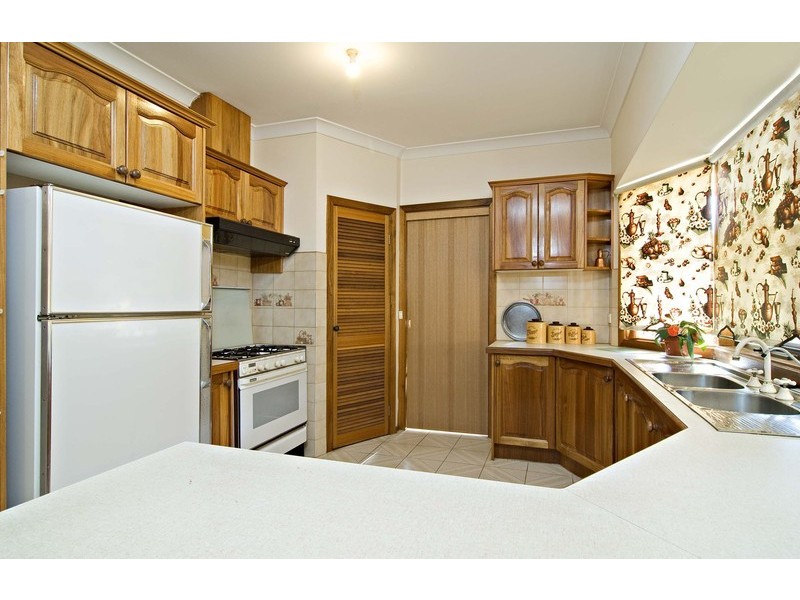 7 Greenbank Drive, Mooroolbark VIC 3138