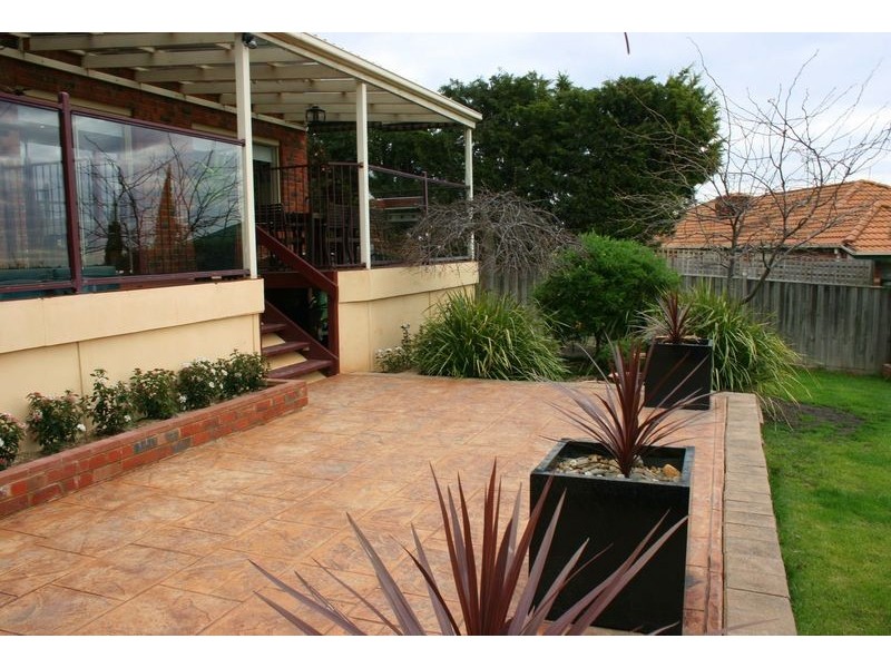 2 Buvelot Court, Chirnside Park VIC 3116