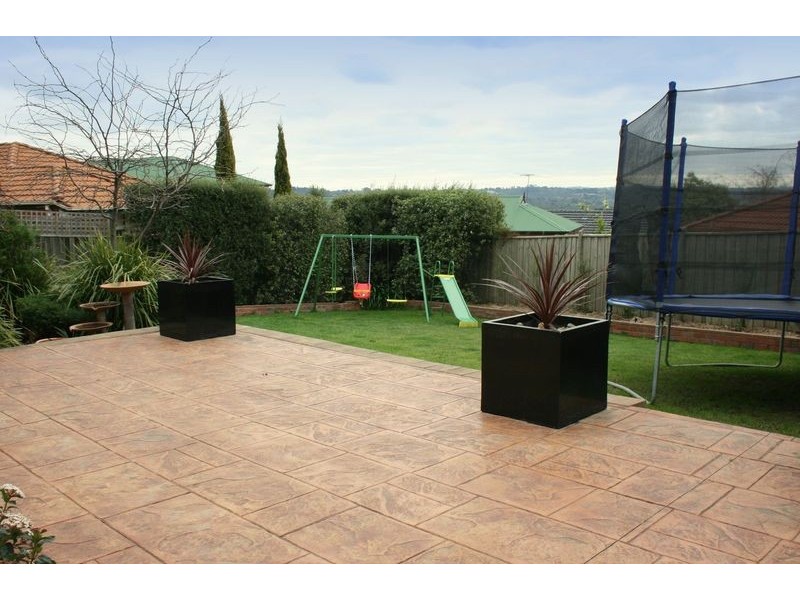 2 Buvelot Court, Chirnside Park VIC 3116