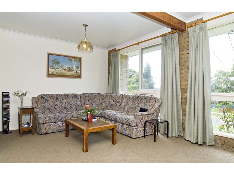 33 Daymar Drive, Mooroolbark VIC 3138