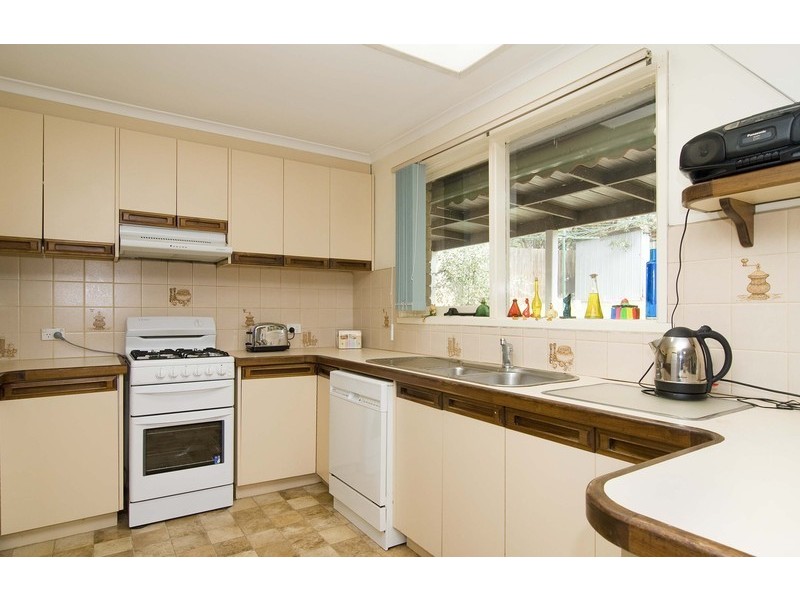 33 Daymar Drive, Mooroolbark VIC 3138