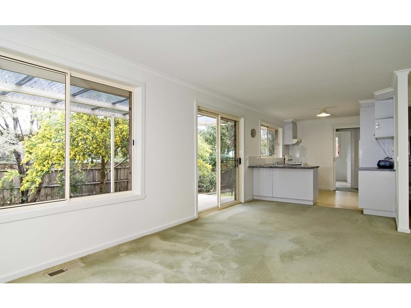 3/26 Mountain View Road, Kilsyth VIC 3137