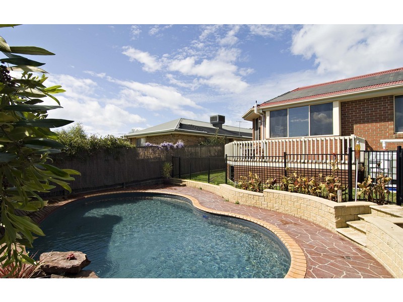 15 Clearwater Drive, Lilydale VIC 3140