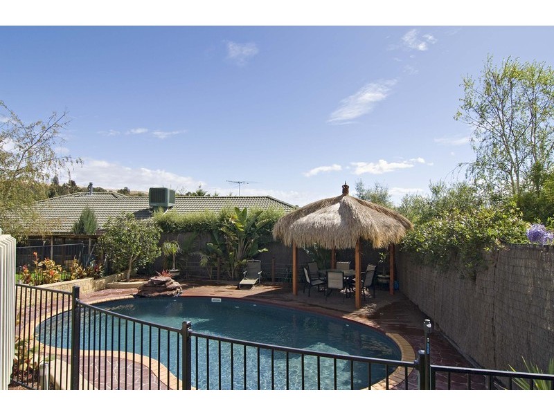 15 Clearwater Drive, Lilydale VIC 3140