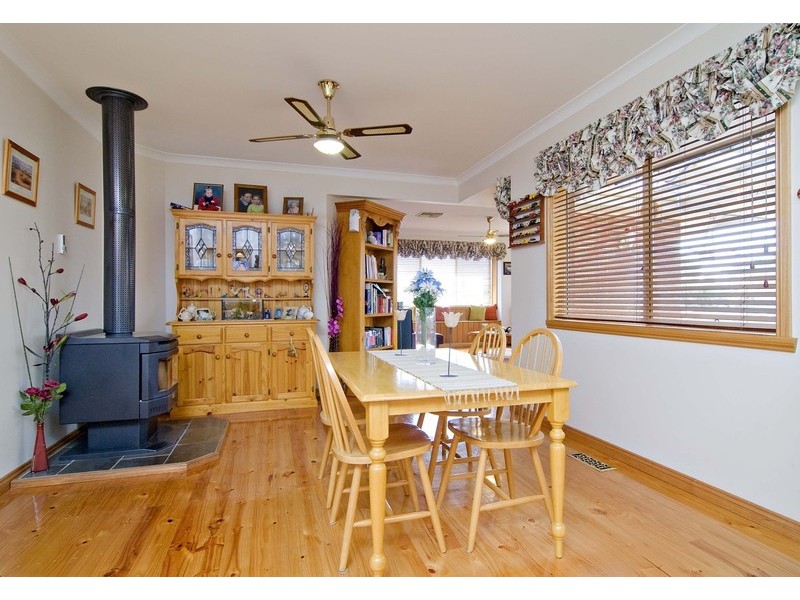 15 Clearwater Drive, Lilydale VIC 3140