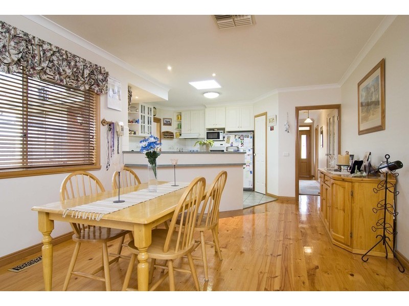 15 Clearwater Drive, Lilydale VIC 3140