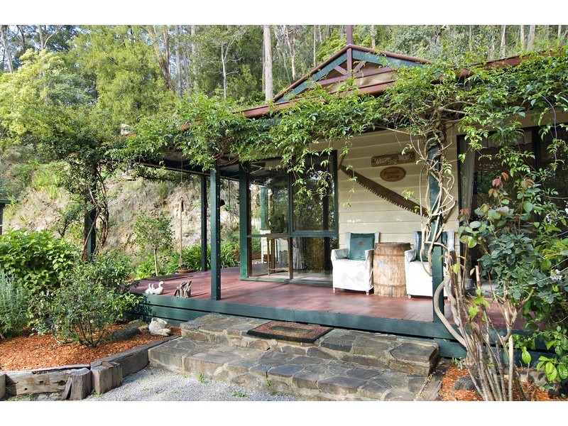 20 Thompsons Road, Kalorama VIC 3766
