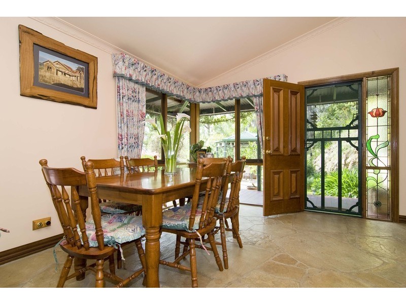 20 Thompsons Road, Kalorama VIC 3766