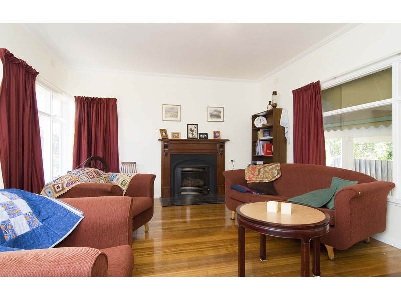 52 Mount View Parade, Croydon VIC 3136