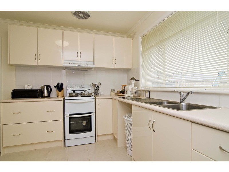 1/10 Byron Road, Kilsyth VIC 3137