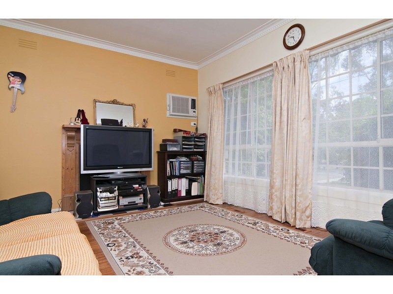 1/160 Lincoln Road, Croydon VIC 3136