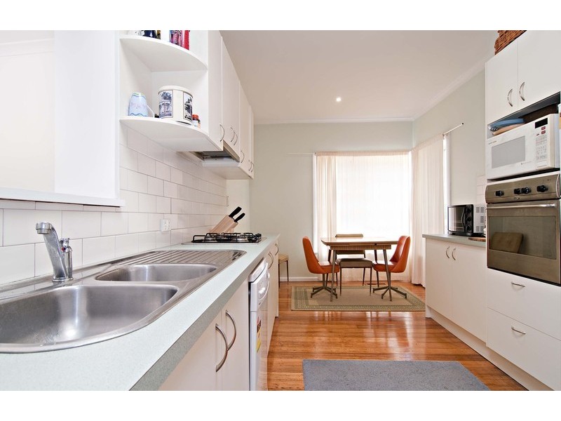 1/160 Lincoln Road, Croydon VIC 3136