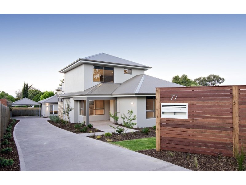 1/77 Hull Road, Croydon VIC 3136