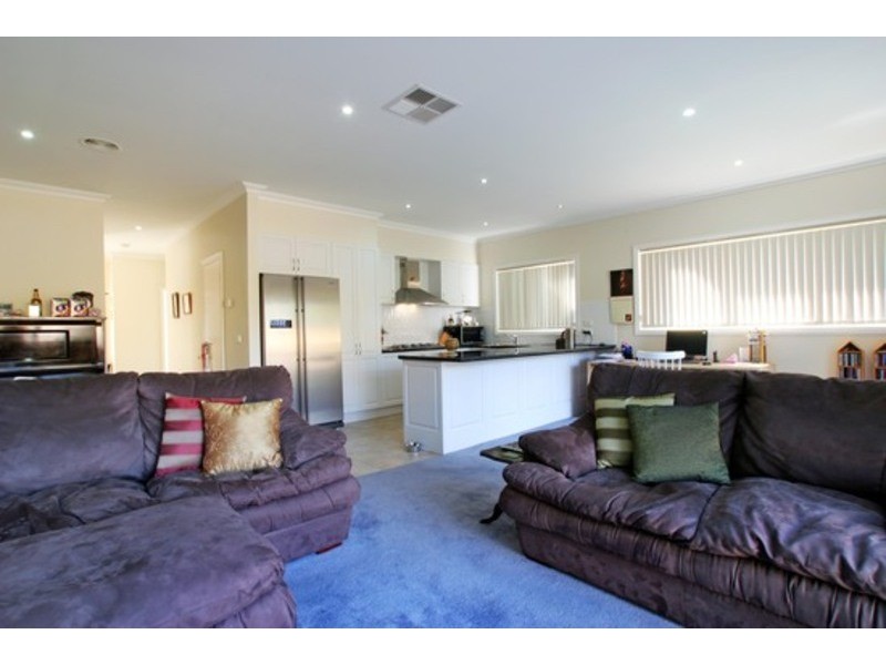 3/3 Russo Place, Kilsyth VIC 3137