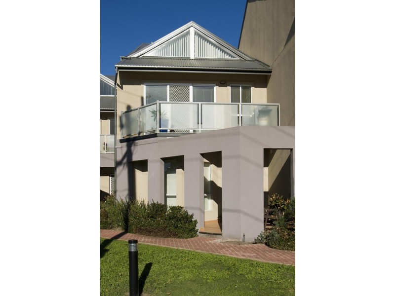 34/11 Hewish Road, Croydon VIC 3136