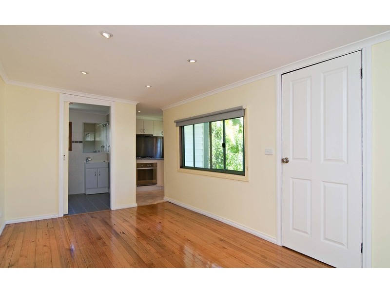 9 Lincoln Road, Croydon VIC 3136