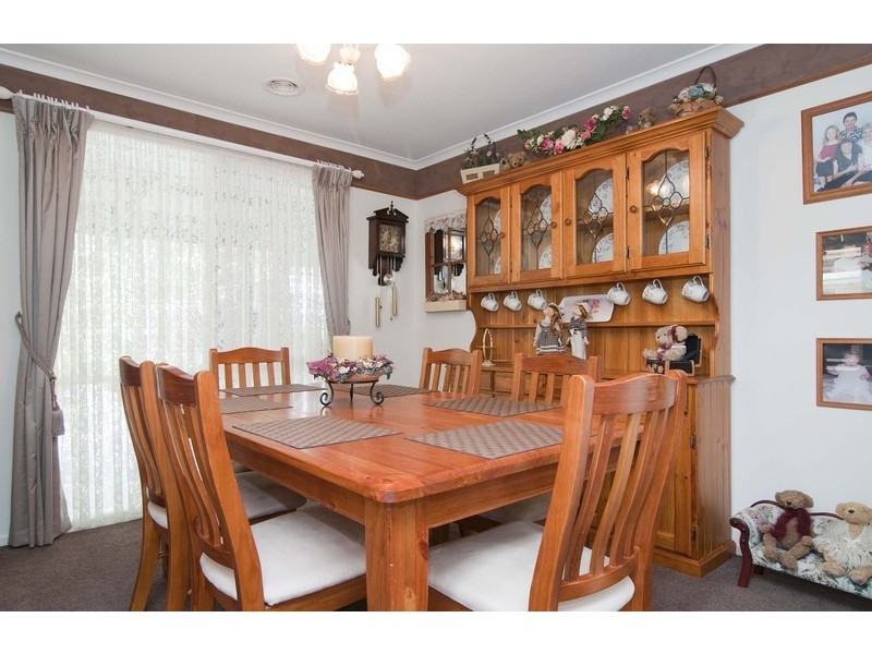 23 Calmsden Street, Kilsyth South VIC 3137