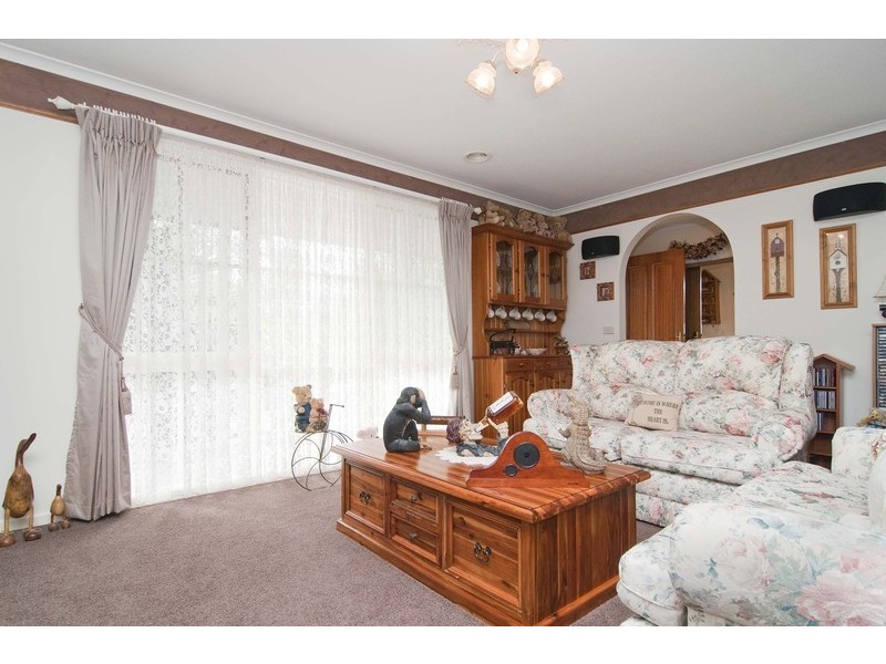 23 Calmsden Street, Kilsyth South VIC 3137