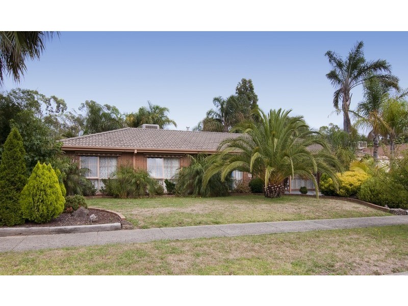 23 Calmsden Street, Kilsyth South VIC 3137