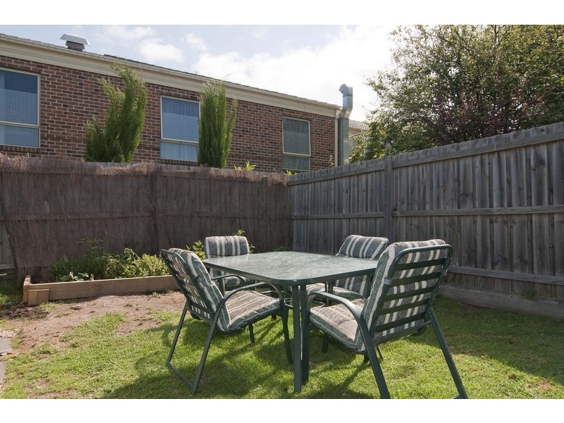 10/65 Hewish Road, Croydon VIC 3136