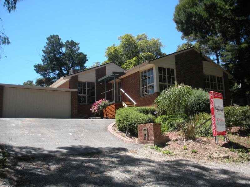 14 Wedderburn Crescent, Mount Evelyn VIC 3796