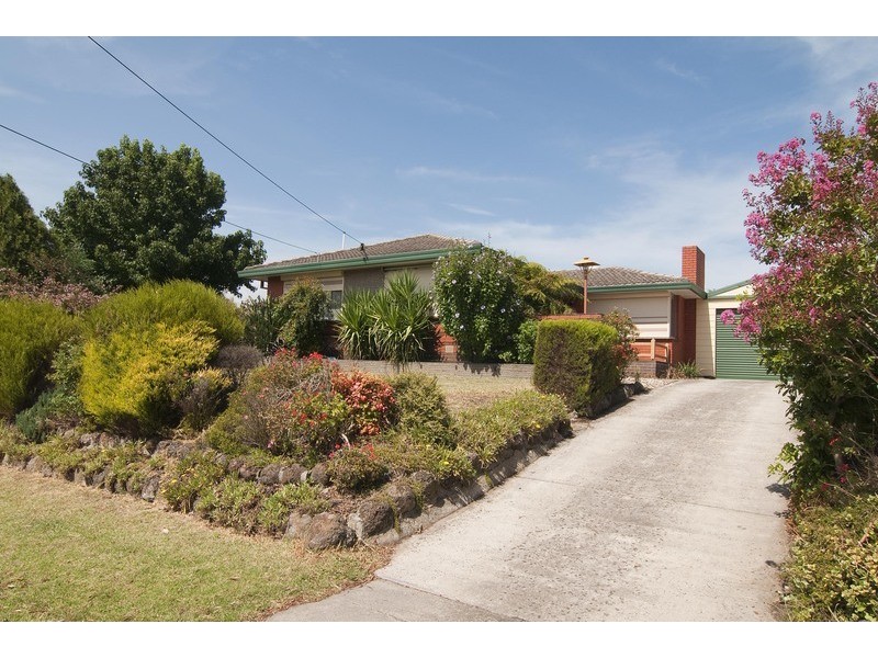 84 Country Club Drive, Chirnside Park VIC 3116