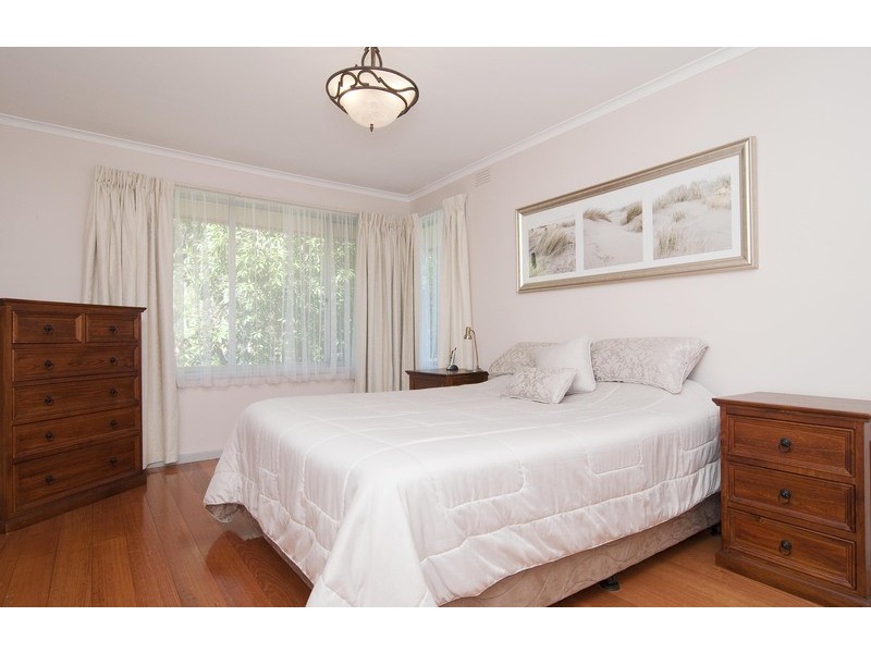 4 Edward Court, Croydon VIC 3136