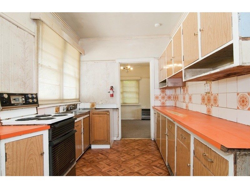 11 Grandview Avenue, Croydon VIC 3136