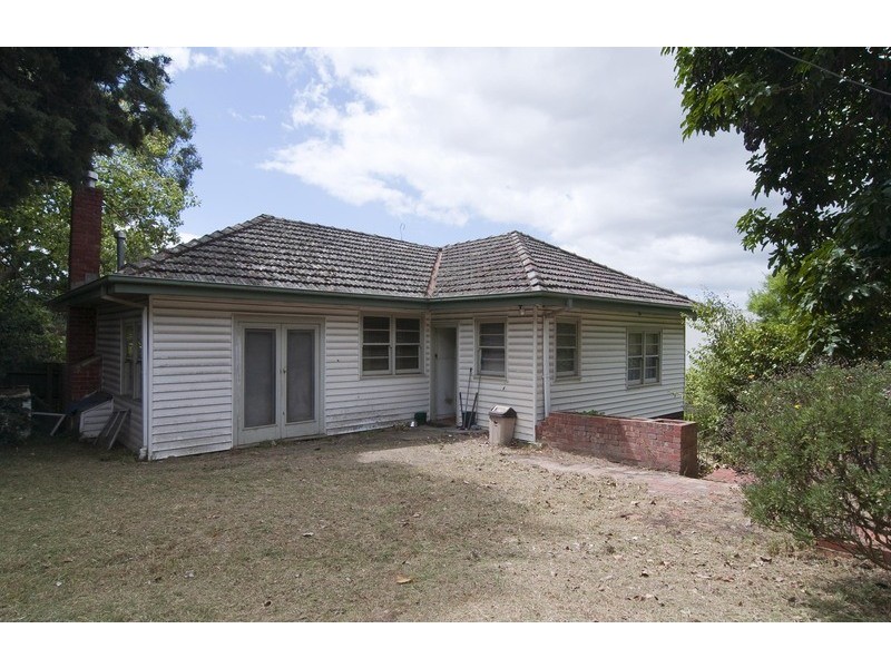 11 Grandview Avenue, Croydon VIC 3136