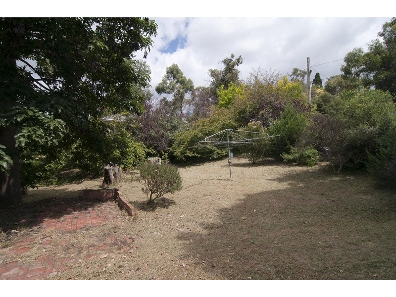 11 Grandview Avenue, Croydon VIC 3136