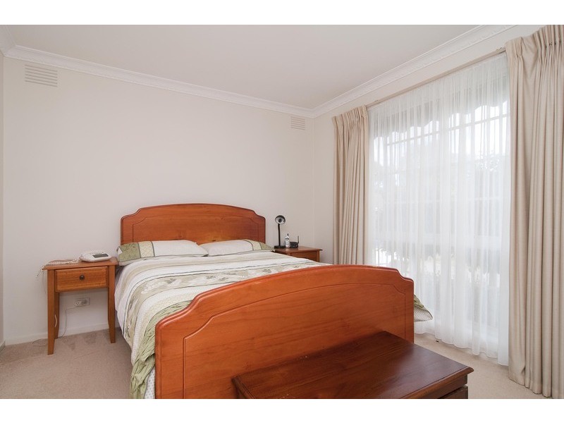 2/43-45 Beaufort Road, Croydon VIC 3136