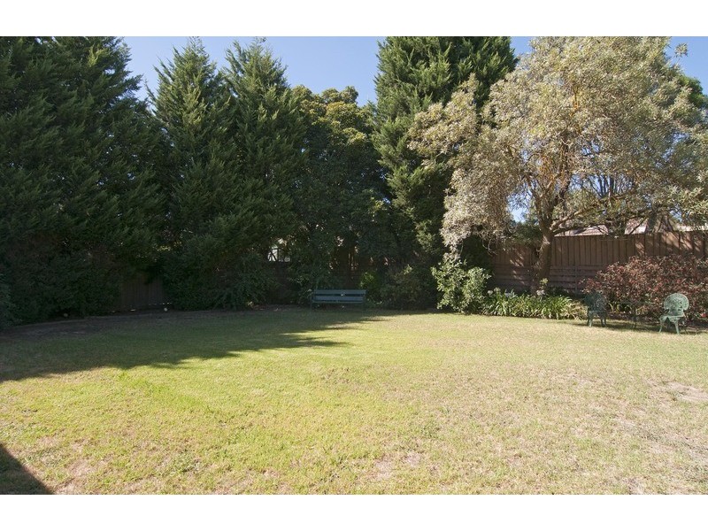 80 Mt Dandenong Road, Croydon VIC 3136