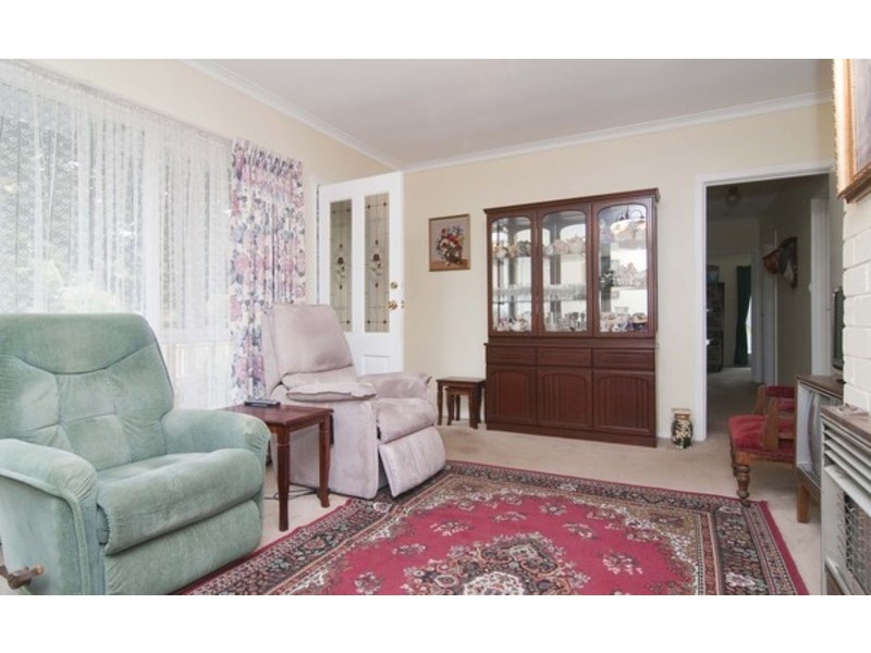 11 Andrew Street, Mooroolbark VIC 3138