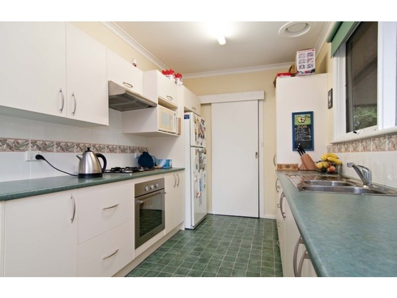 11 Andrew Street, Mooroolbark VIC 3138