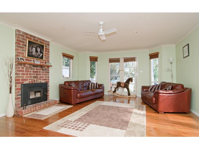 17 Kalimna Street, Mooroolbark VIC 3138